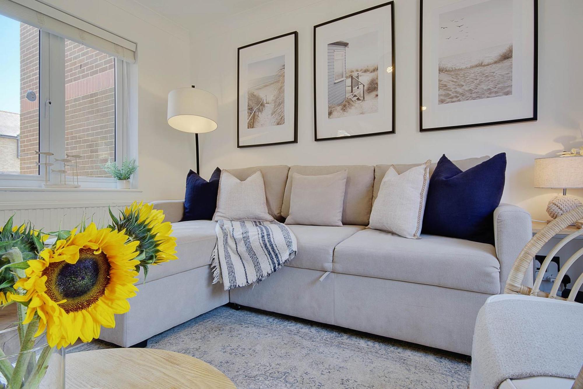 The Nook - Cosy Coastal Retreat Near Sandbanks 풀 외부 사진